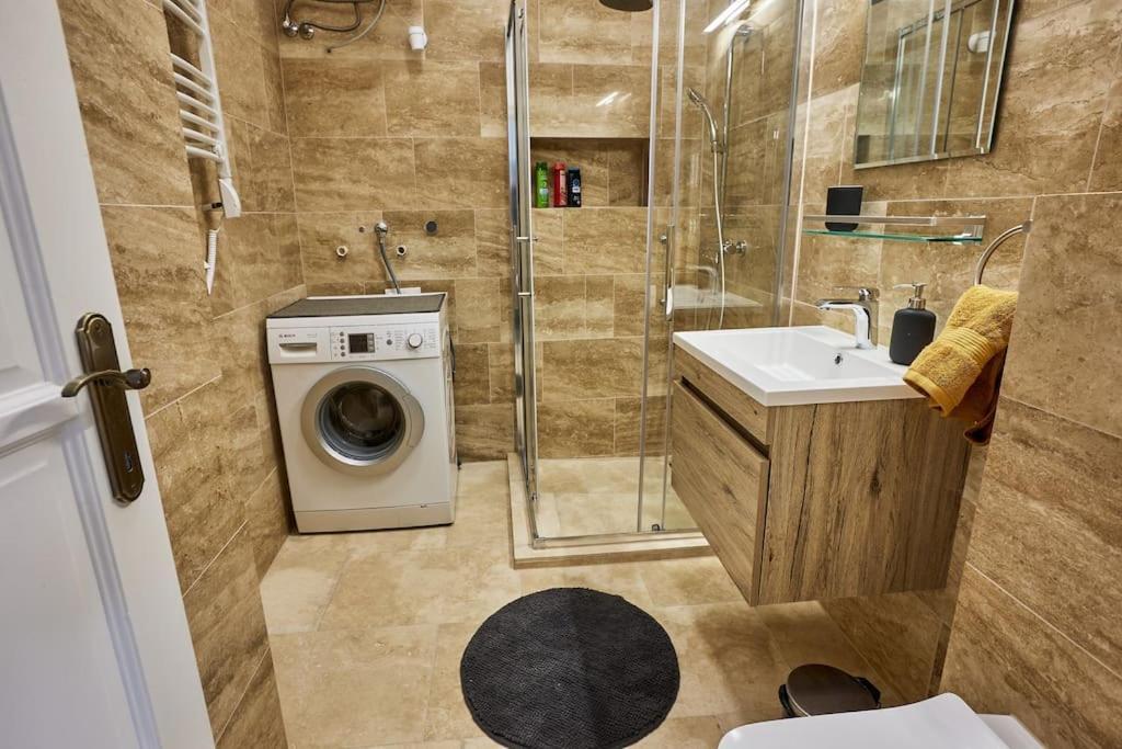 סופרון Varfal Apartman מראה חיצוני תמונה